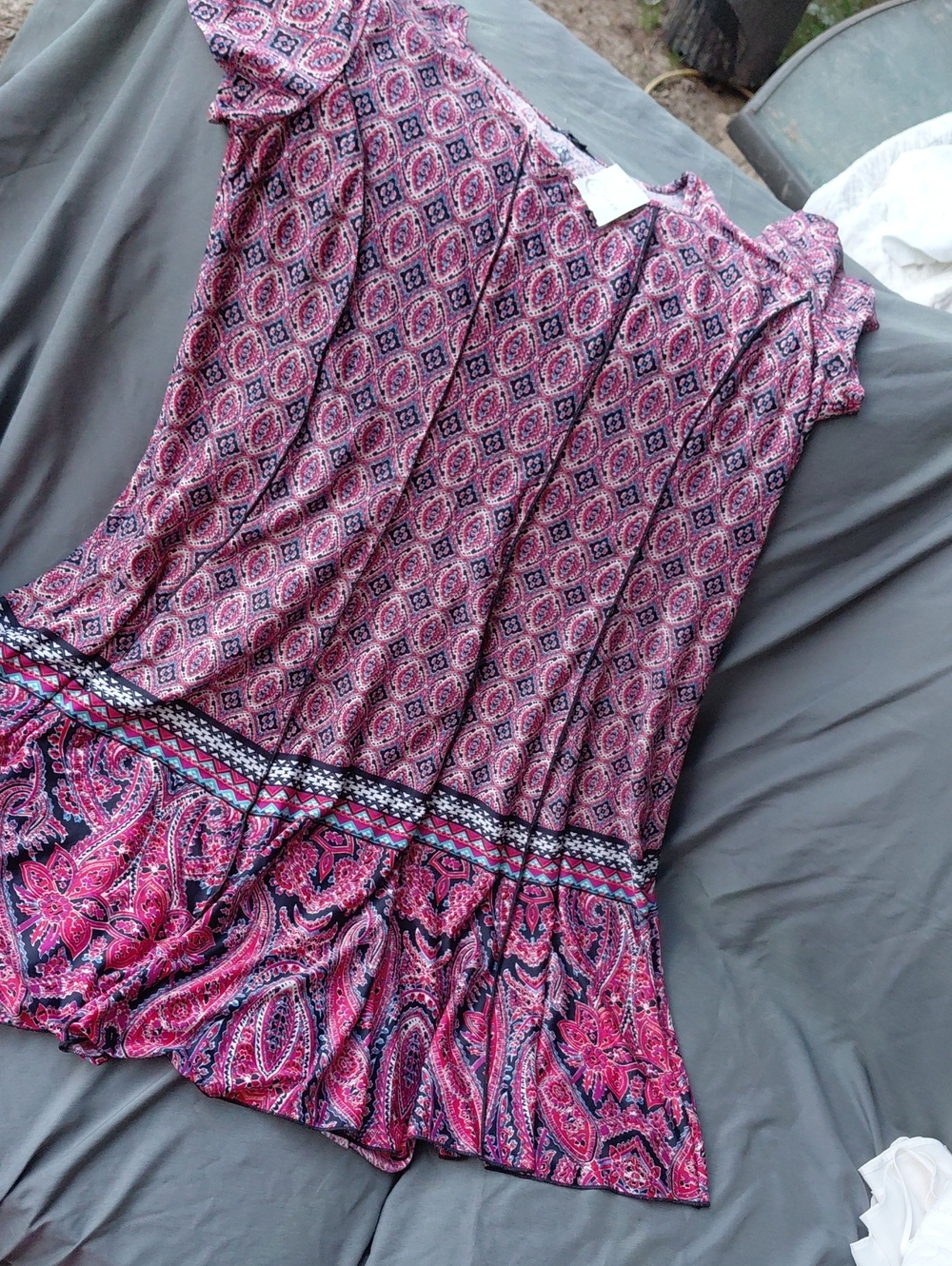 Sami & Jo Pink and Navy Paisley Scoopneck Top